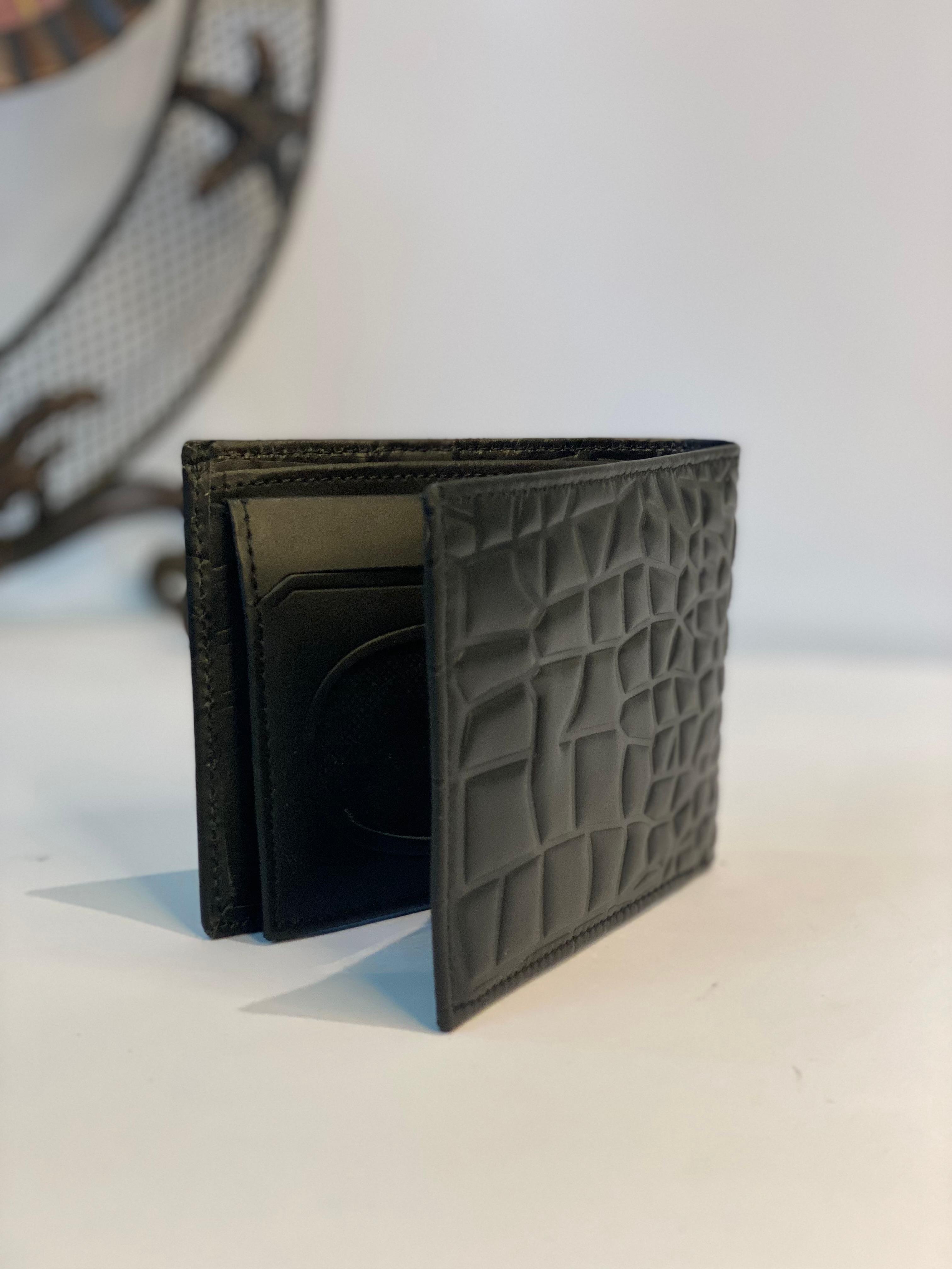CROCODILE STYLE LEATHER WALLET