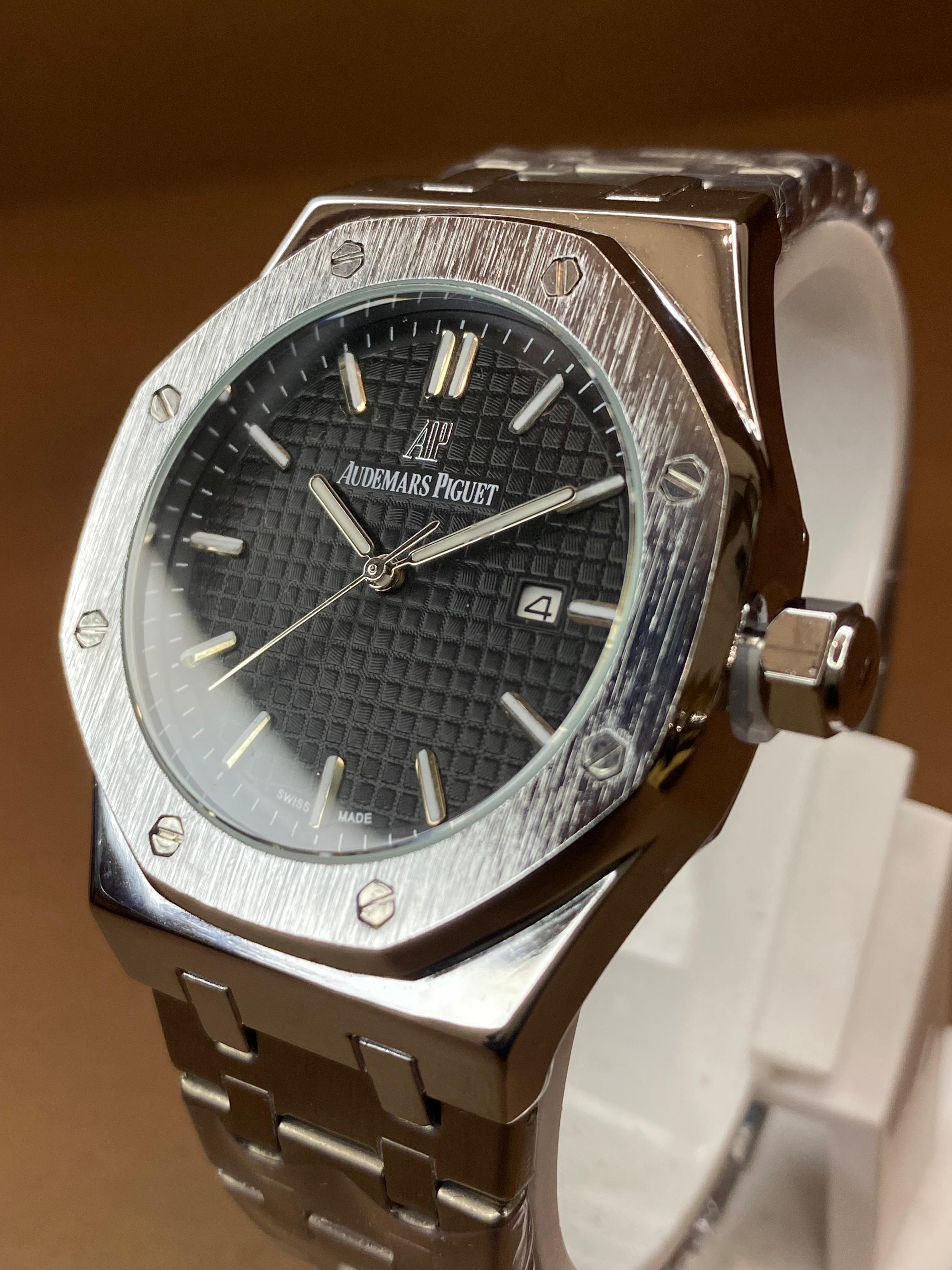 Audemars Piguet Royal-Oak (A.P)