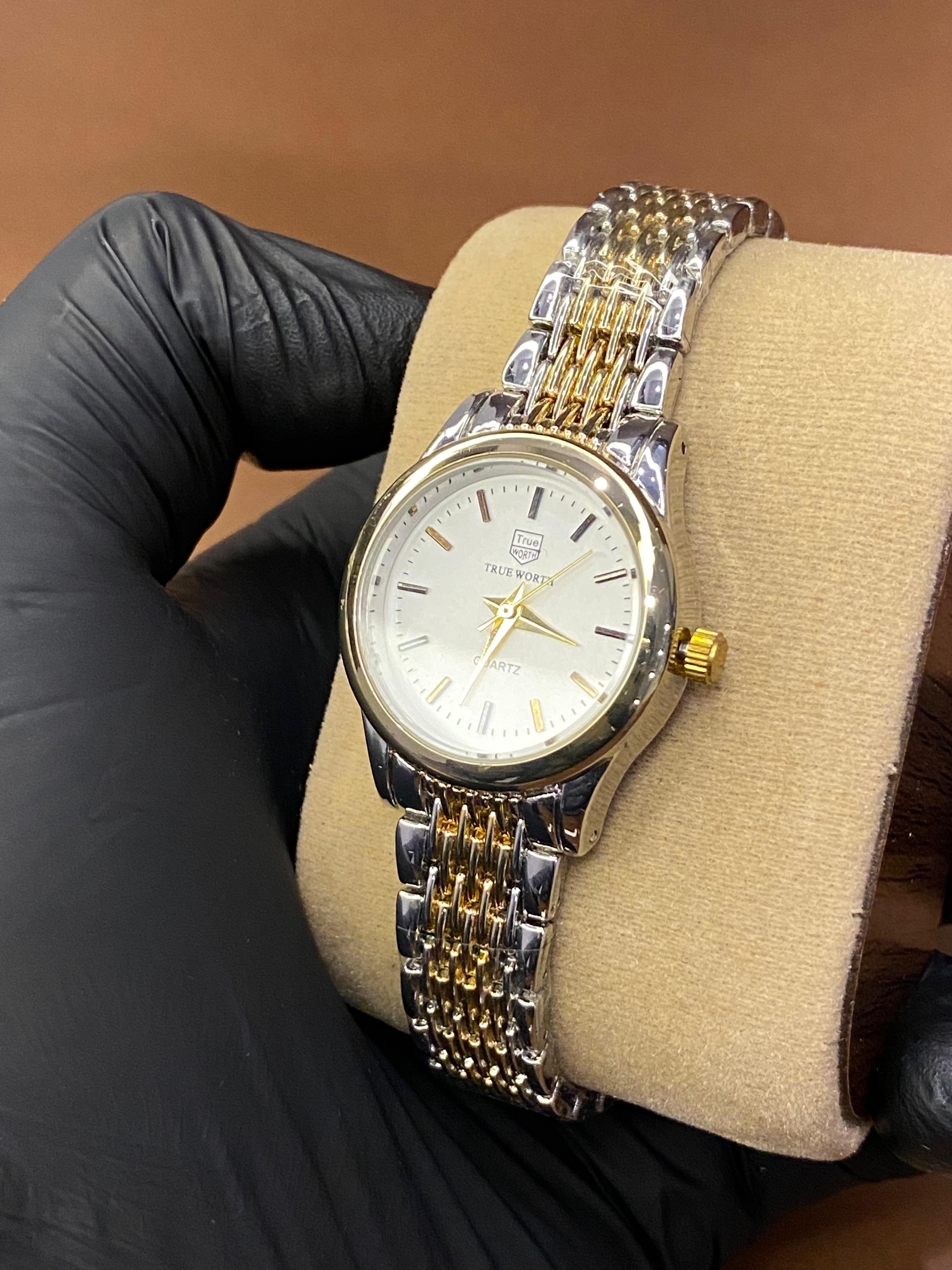 TRUE WORTH ROUND DIAL